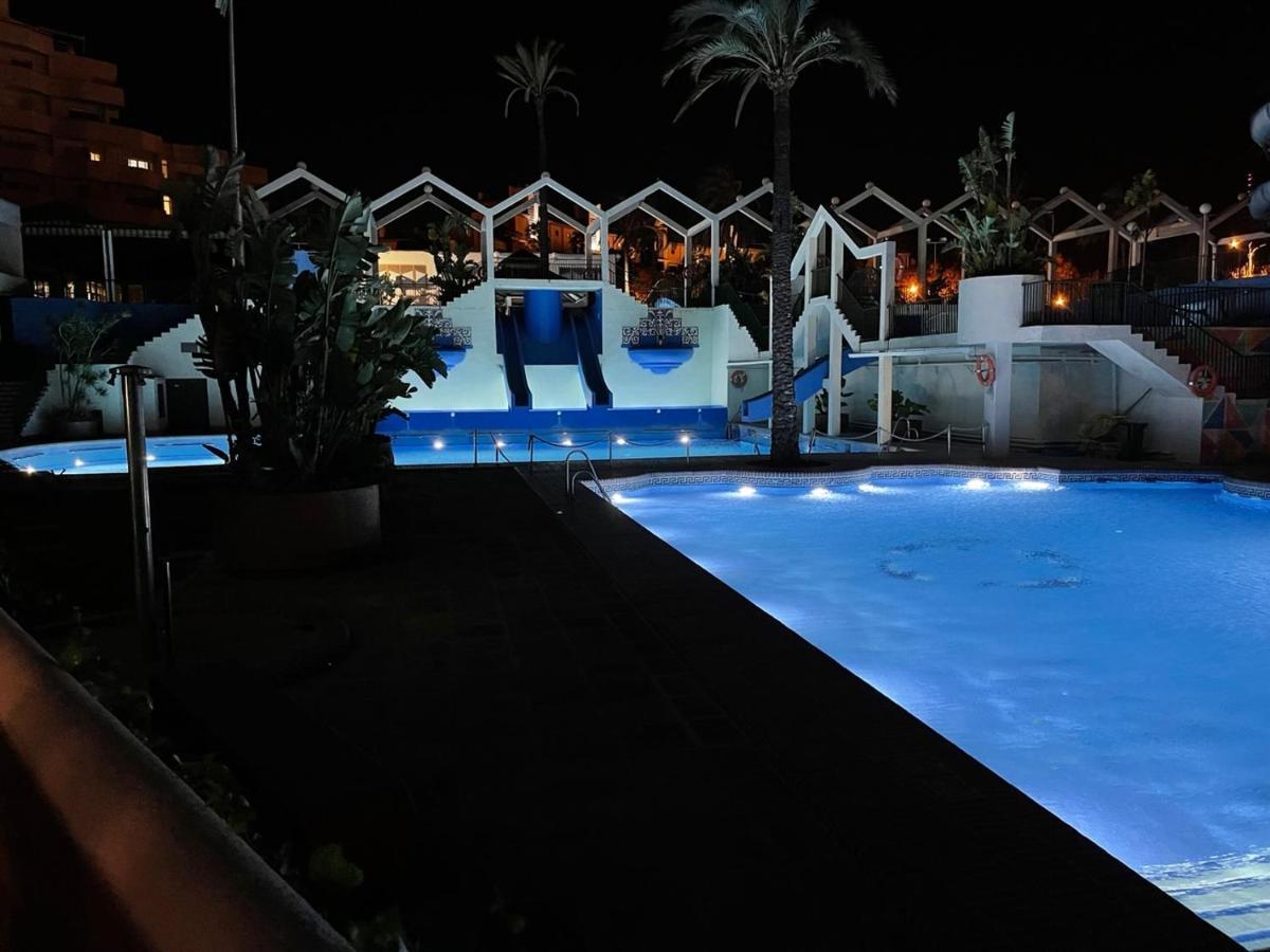 G&G Benalbeach Pool Views 贝纳尔马德纳 外观 照片