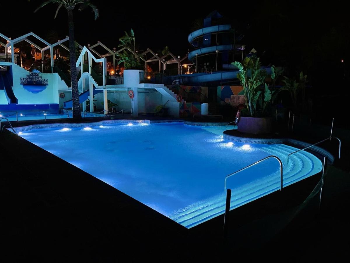 G&G Benalbeach Pool Views 贝纳尔马德纳 外观 照片