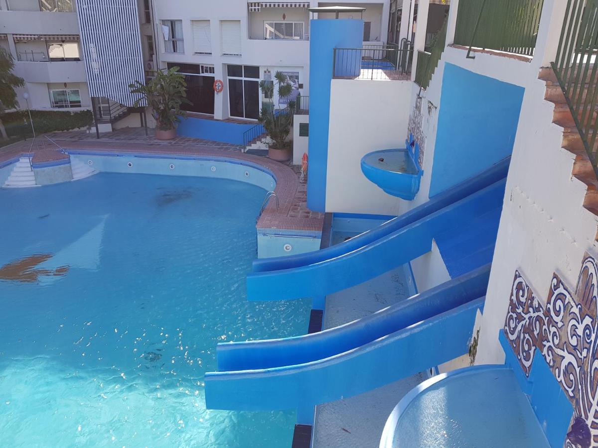 G&G Benalbeach Pool Views 贝纳尔马德纳 外观 照片